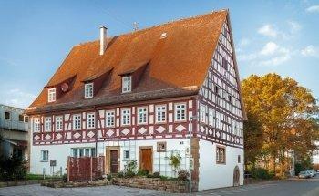 Physiotherapie im alten Rathaus, Helge Fallscheer
