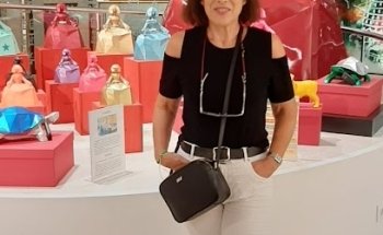 Lola Perrote Ruiz. Corredor de seguros