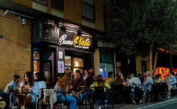 Buena Pinta EatDrink&Nightlife.