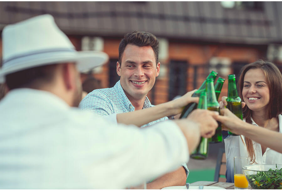 El truco de beber cerveza y no emborracharse