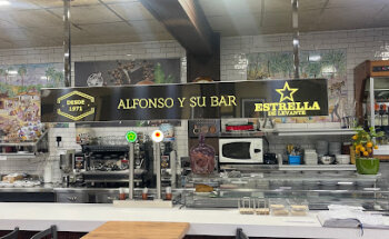 Alfonso Y Su Bar