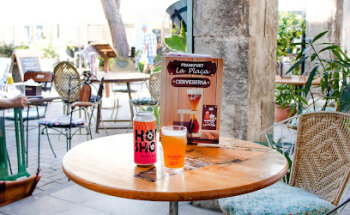 Bar Frankfurt La Plaza, Kintus