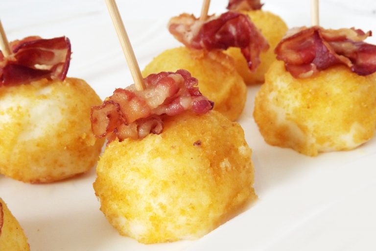 En esta foto, vemos unas croquetas muy bien presentadas