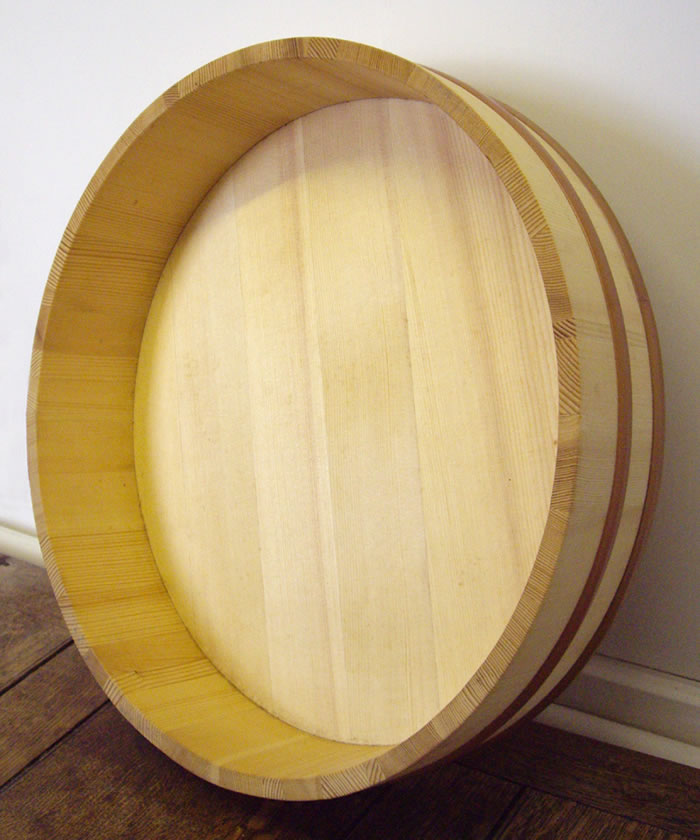 Hangiri o Handai, fuente para el arroz de sushi