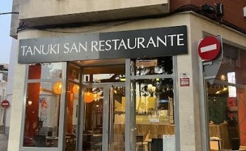 TANUKI SAN PUERTA PALMA