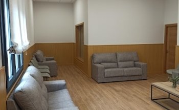 Funeraria-Velatorio Hnos. Santana Perales (Priego)