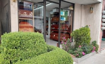 Funeral Chapels and García Hnos.