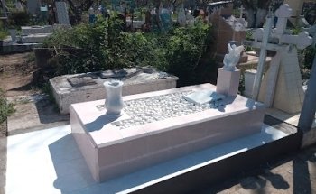 Cubiertas y monumentos César aguilar