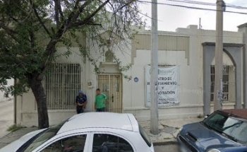 Estacionamiento Funeraria Renacimiento