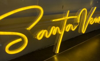 Santa Venus Tattoo Studio