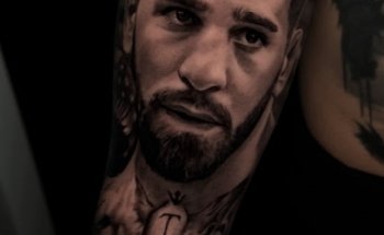 Black Tear Tattoo Studio - Estudio de Tatuajes