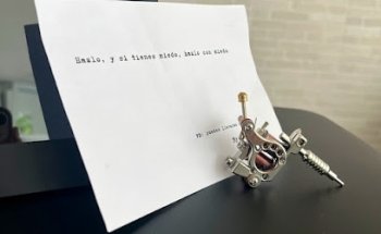 . T O W T A T T O O S T U D I O .