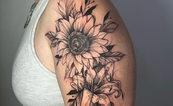 PIERCING LAB • tattoo studio • nails salon • piercing shop •