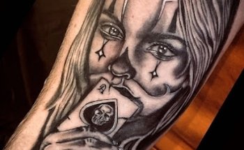 Wolf Tattoo Figueras