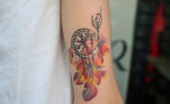 Itai Tattoo & Piercing