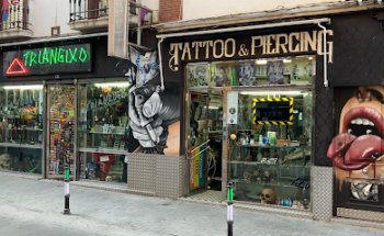 Triangulo Tattoo Piercing
