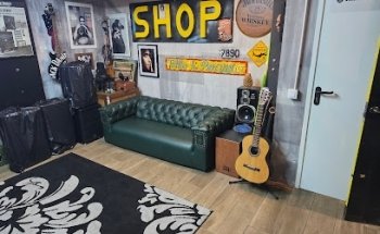 Pacha Stone Tattoo & Piercing