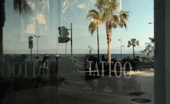 Dr. Jekyll Tattoo & Piercing Studio