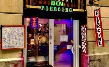 Arkham Tattoo Piercing