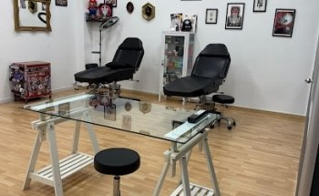 Que Corra La Tinta Tattoo Alicante