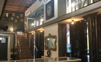 La Sacra Corona Tattoo & Piercing Sevilla