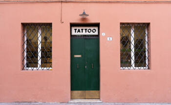 Dice Tattoo Shop