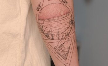 M87 STUDIO - Tatuaje exclusivo y línea fina en San Fernando, Cádiz.