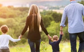 Edades Agencia de Colocación Nº 9900000129 Empleadas de hogar y Ayuda a domicilio dependientes