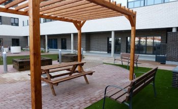 Residencia Mayores Valdeluz Las Mercedes