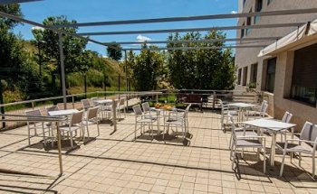 DomusVi | Puerta Nueva