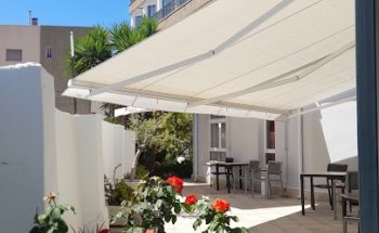 Caser Residencial Ruiseñores