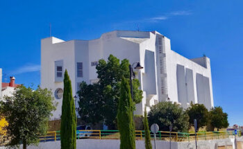 Residencia de Ancianos San Ramón Nonato / Fundación Ramón Díaz de Bustamante