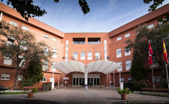 Residencia de Mayores Villaverde | Plata y Castañar