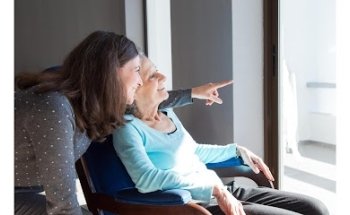 Avera. Cuidado y atención a personas mayores en Murcia