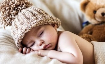 Peque Salus Madrid | Cuidadoras de bebés