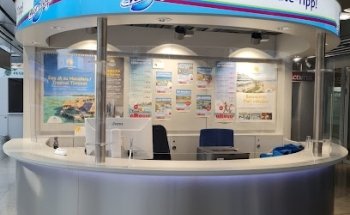 5 vor Flug Reisebüro Nürnberg