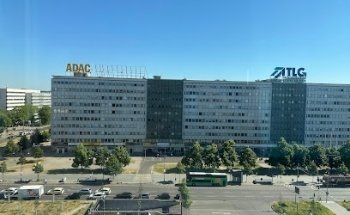 ADAC office & travel agency