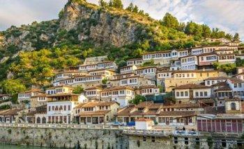 TravellingAlbania B.V.