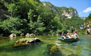 The Boatmen of the Gorges du Tarn