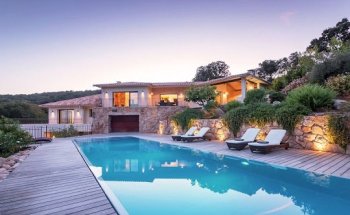 AEC Collection - Agence de location de maisons de vacances - Annecy