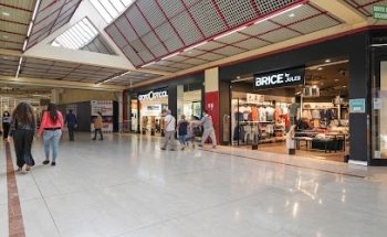 Centre Commercial Carrefour Flins