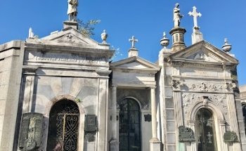 Strawberry Tours - Free Walking Tours Buenos Aires