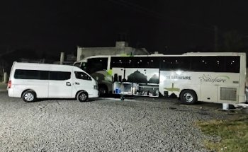 Renta de autobuses y camionetas para viajes turísticos 