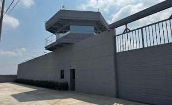 Transporte y Logística ALCOMEX SA DE CV (patio).