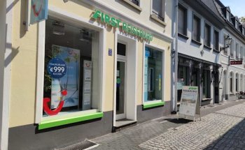 First Reisebüro