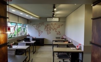 Strive Intercâmbios