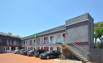 Legend Hotel Hollywood