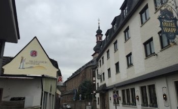 Snelgrove Travel Center