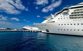 Magical Vacation Planner by Jennifer Farrow