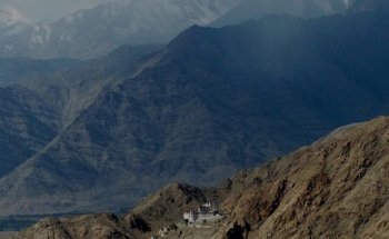 Amitabha Reisen - LADAKH . BHUTAN . NEPAL . MONGOLEI . INDIEN